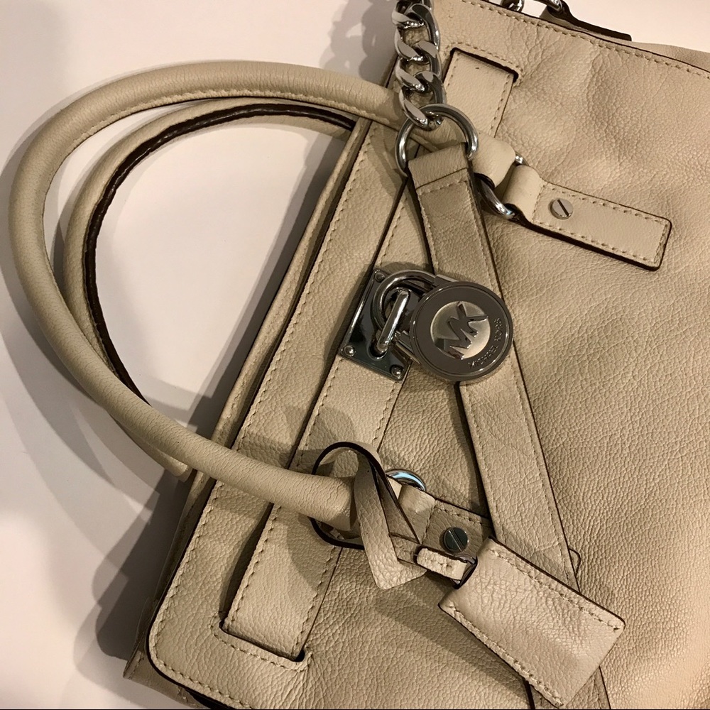 *Michael Kors* Ivory Hamilton Handbag 👜 Medium