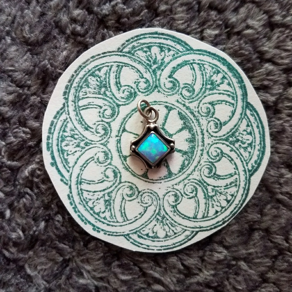 Vintage opal 925 silver pendant
