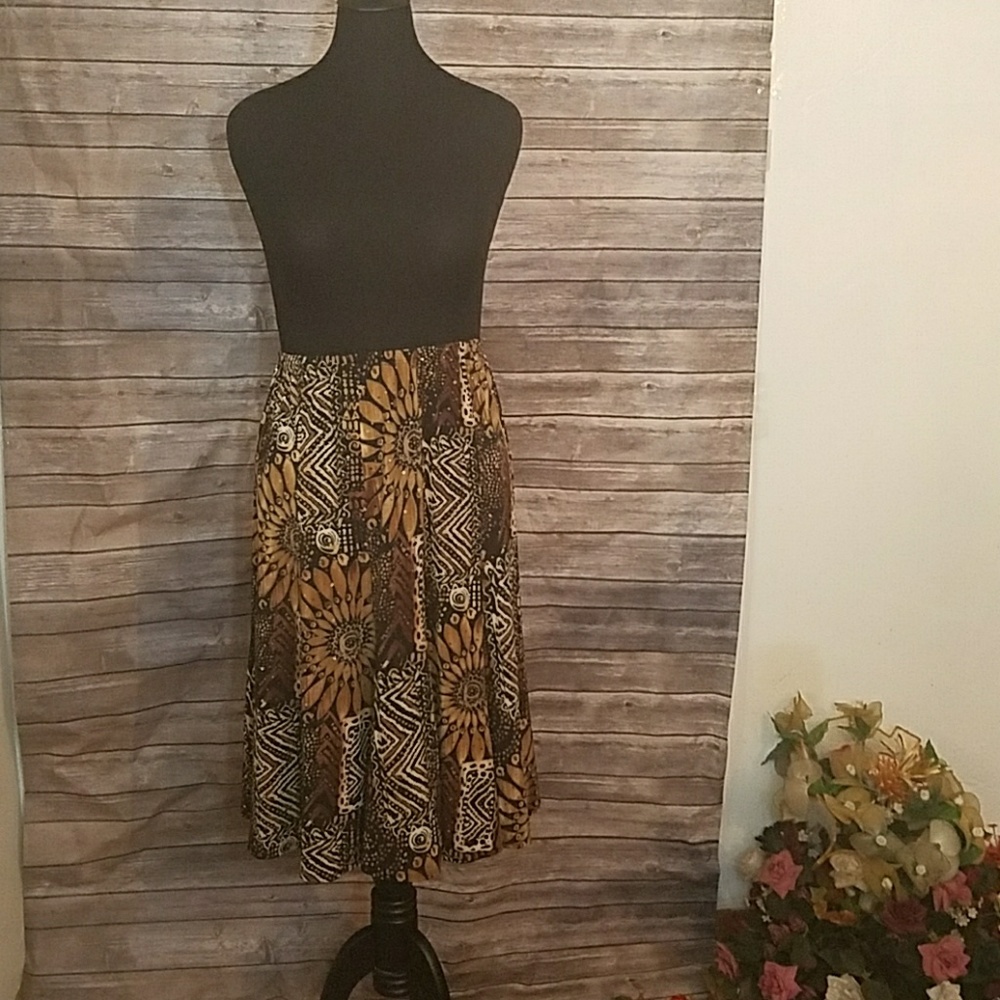 Wrinkle Free Pull On Stretch Print Skirt