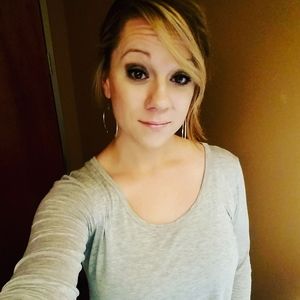 Meet your Posher, Kelli