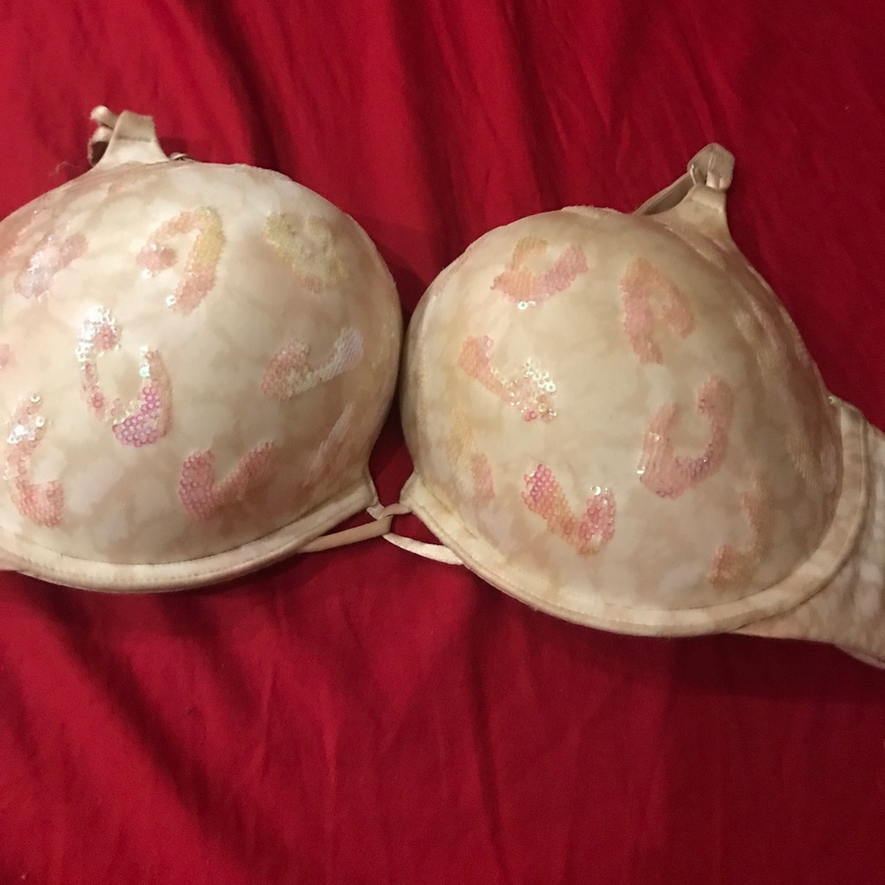 Victoria's Secret bombshell push up bra, 34 DD