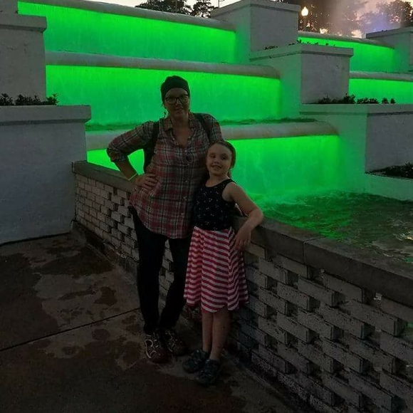 Meet your Posher, Amber - Picture 1 of 1