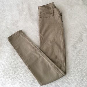 Khaki jeans