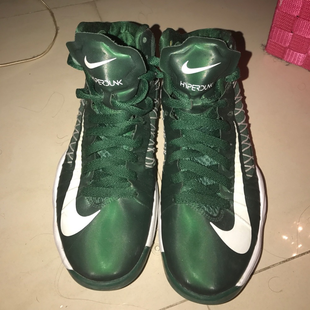 Nike green basketball sneakers