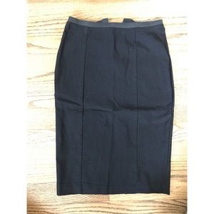 Must Have brand stretch pencil skirt