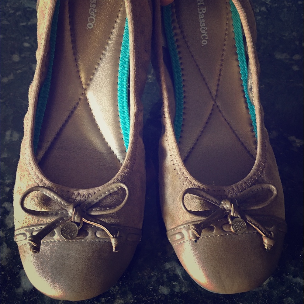 Bass & Co. Leather Brown Flats