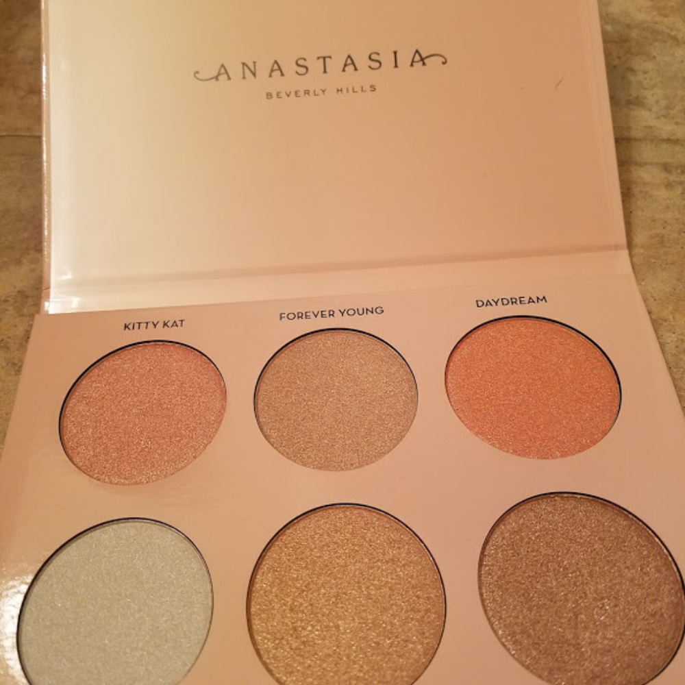 ABH x Nicole Guerriero Glow Kit