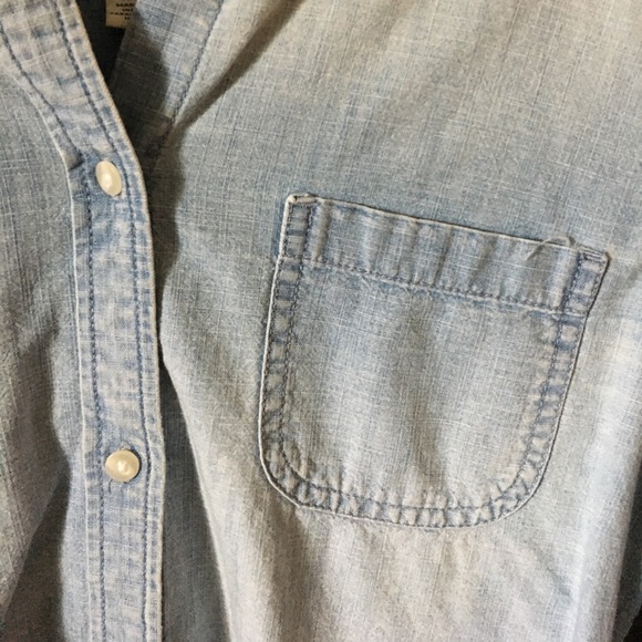 American Eagle Long Sleeve Denim Button Up - Picture 5 of 5
