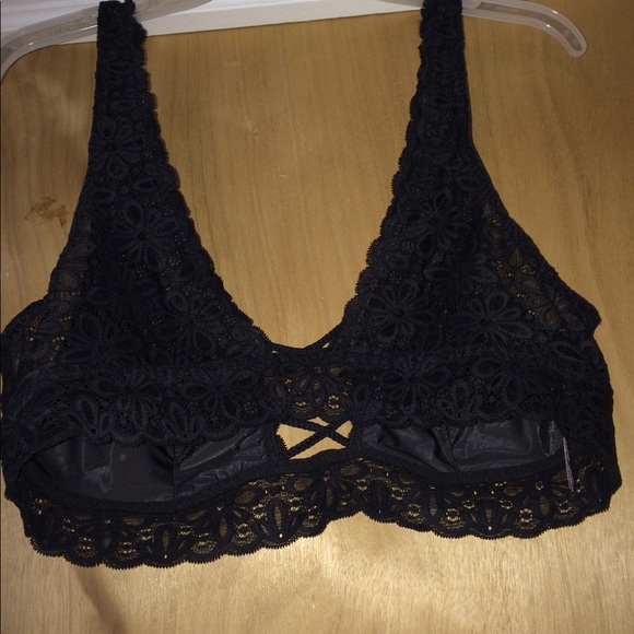 Two Victoria Secret braletts. - Picture 3 of 8