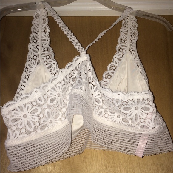 Two Victoria Secret braletts. - Picture 8 of 8