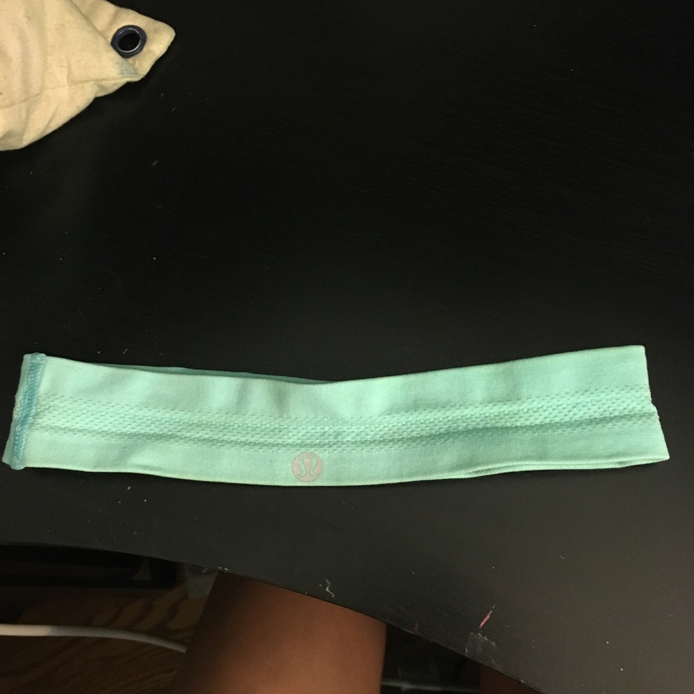 LULULEMON HEADBAND