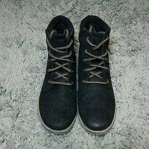 Capowell Black boots