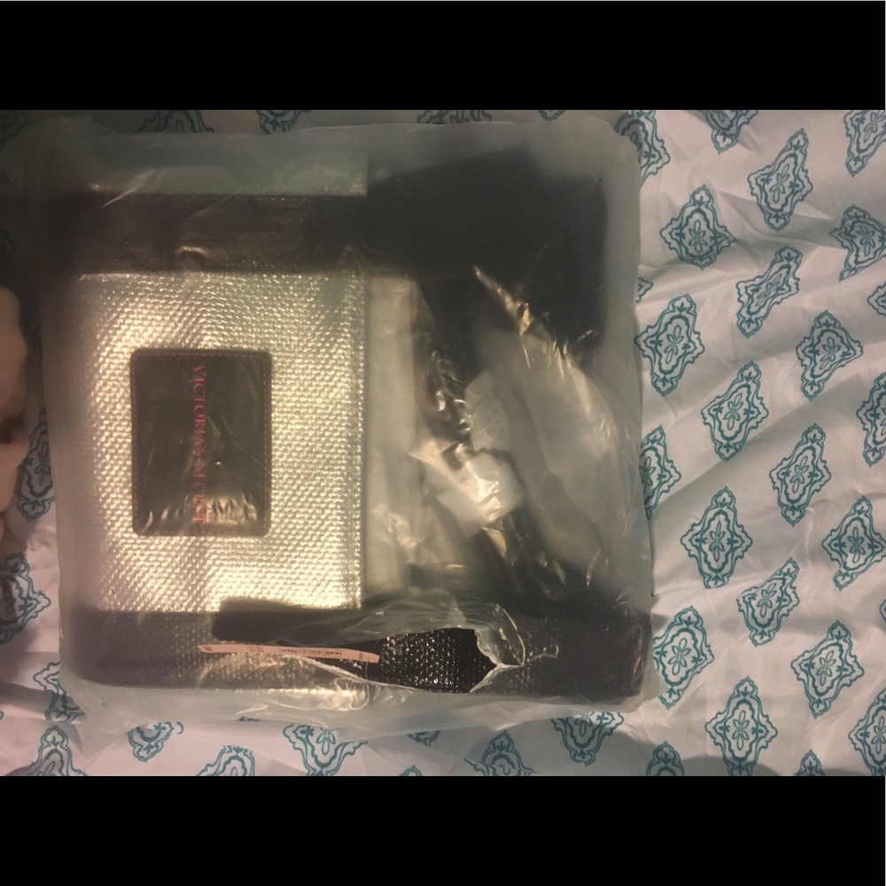 Victoria secret bag.