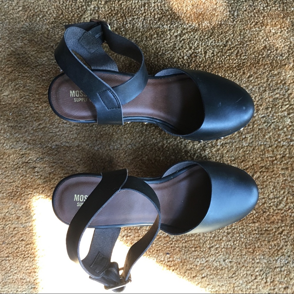 Black platform shoes SOLD