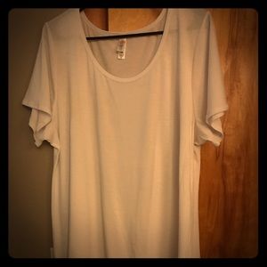 Solid white classic T - lularoe 2xl