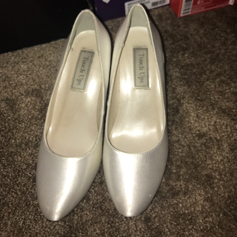 Touch ups formal 1 1/2-2 inch heels .