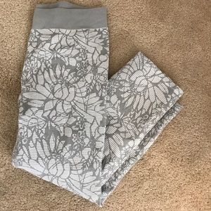 Fabletics Grey Floral Legging