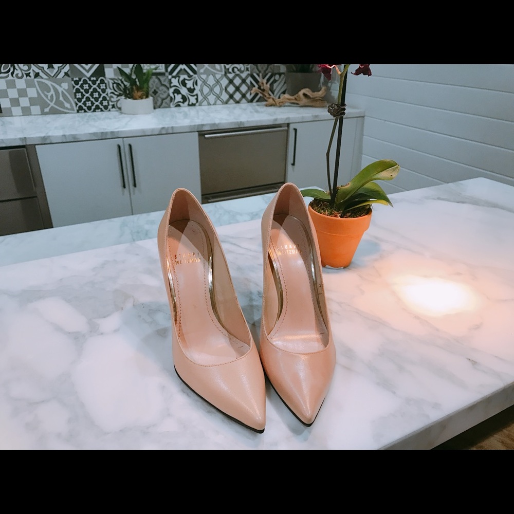 Stuart Weitzman Legend pump