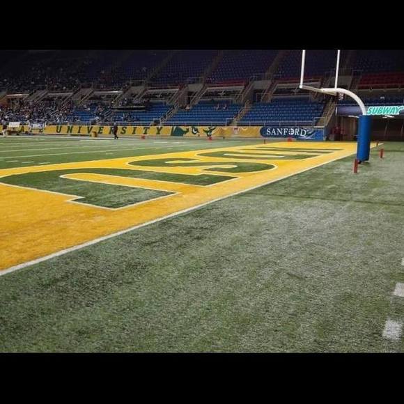 Meet your Posher, Cameron - Picture 1 of 1