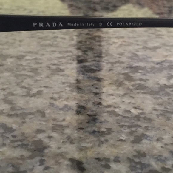Prada sunglasses (polarized) - Picture 3 of 4