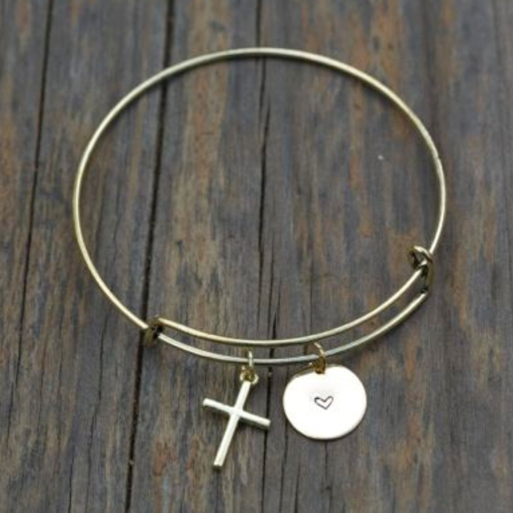 2/$15 ☀️ New Gold Bangle Bracelet With Charms