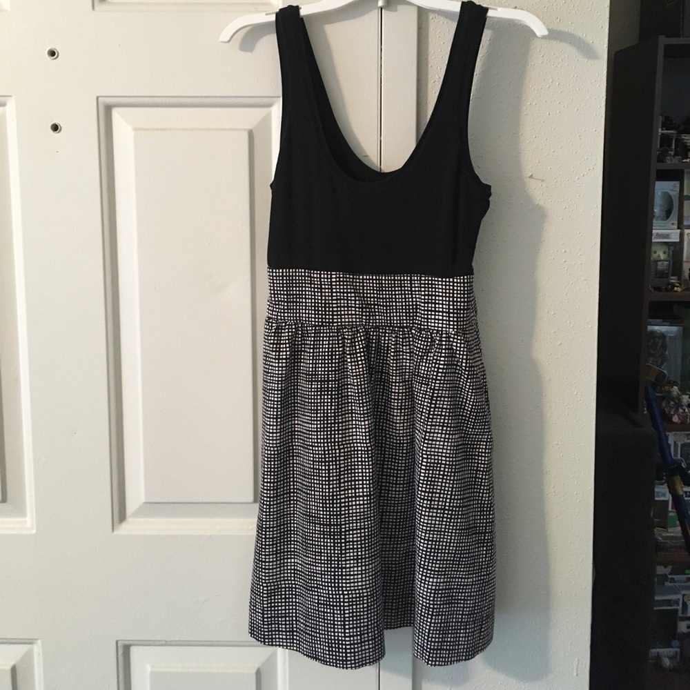 Black and white mini dress