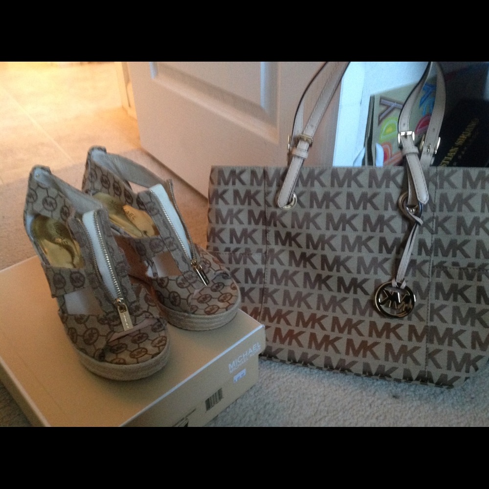 MK Damita Wedge Shoes and Tote