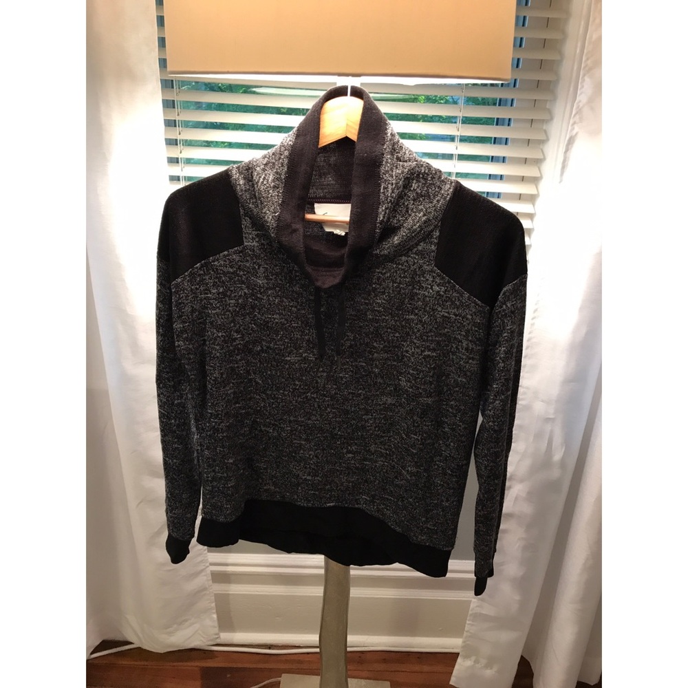 Black and grey sweater from Turo by Vince Camuto
