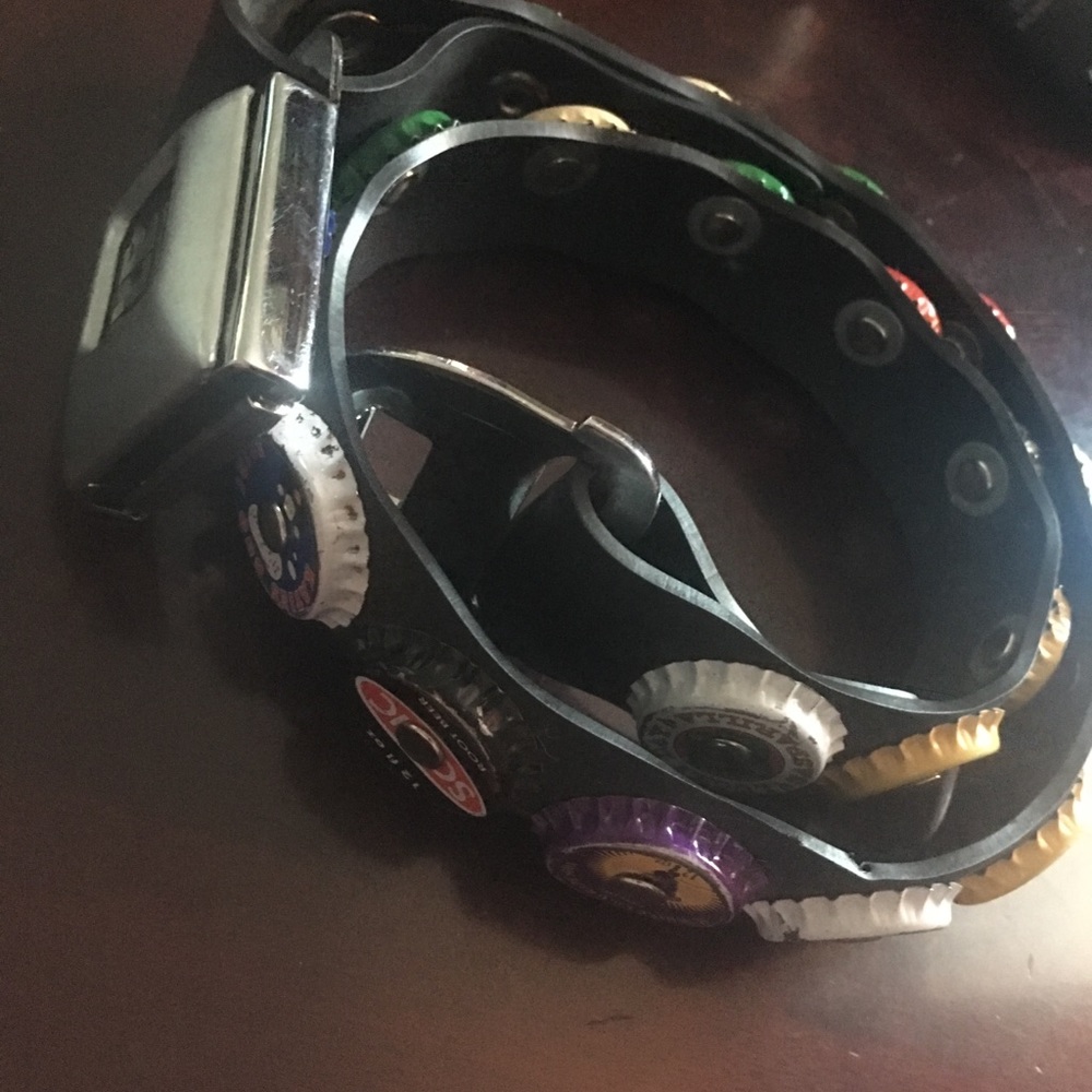 LE Medium Bottle Cap Belt from Buckle