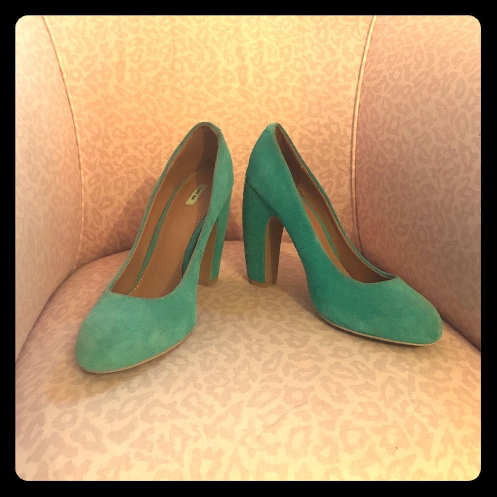 Urban Outfitters Kimchi Blue Almond Toe Pumps