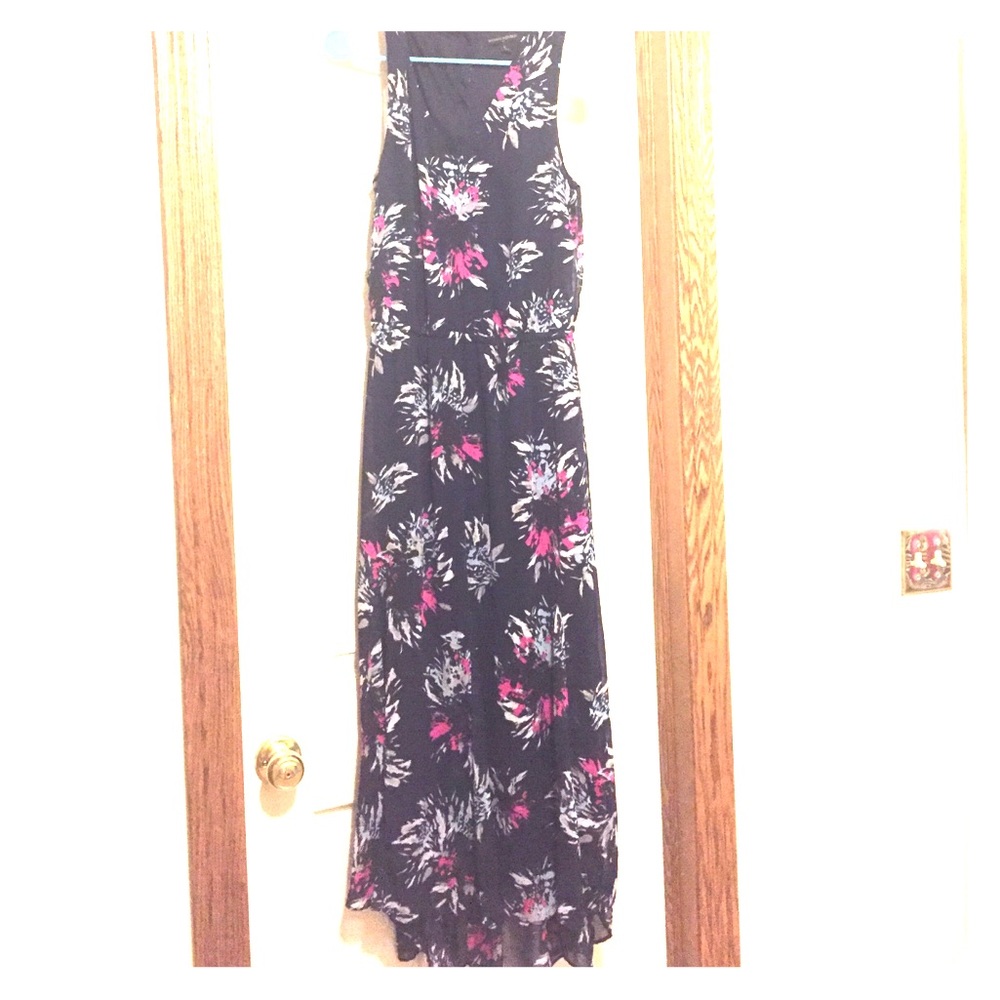 SALE!! Banana Republic Maxi