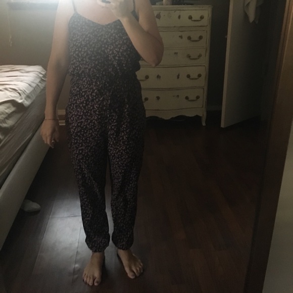 Floral Jumpsuit - Picture 5 of 6