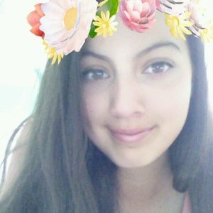 Meet your Posher, Nayeli