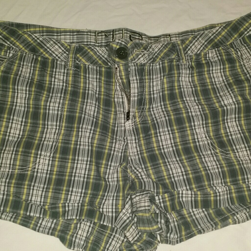 EUC LOT OF 2 RUE21 SHORTS