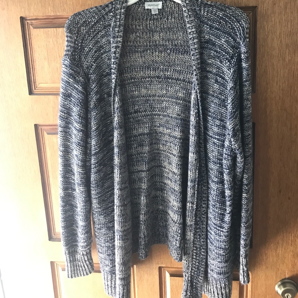 Blue/grey cardigan