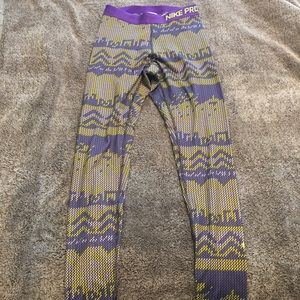 Nike Pro Patterned Leggings