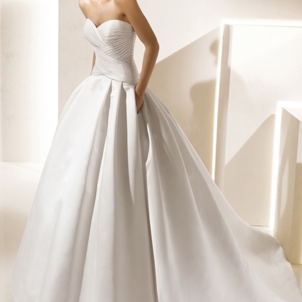 La Sposa Salsa Wedding Dress