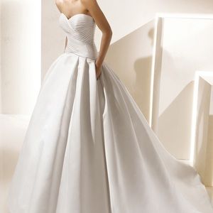 La Sposa Salsa Wedding Dress