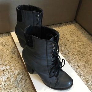 STEVEN by Steve Madden women's isolate boots 6.5