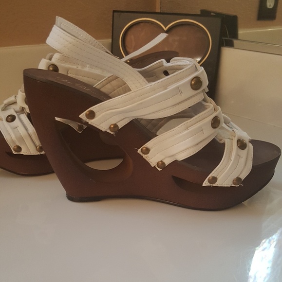 Wooden Wedge Sandal - Picture 2 of 4