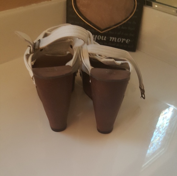 Wooden Wedge Sandal - Picture 3 of 4