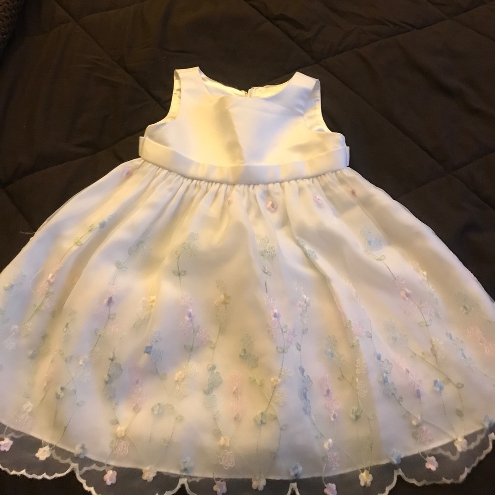 Kids dress lightly used