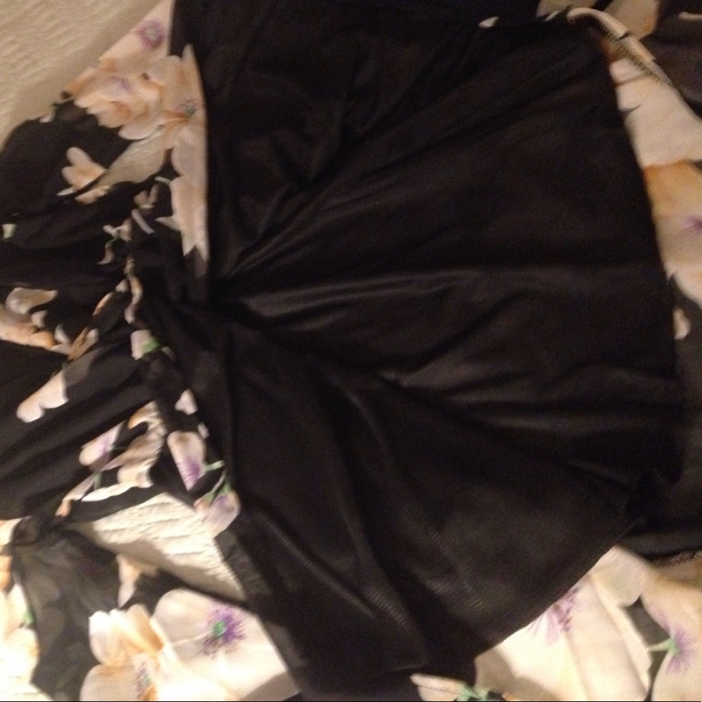 LAST 2! Floral long sleeve, spilt front maxi - Picture 4 of 4