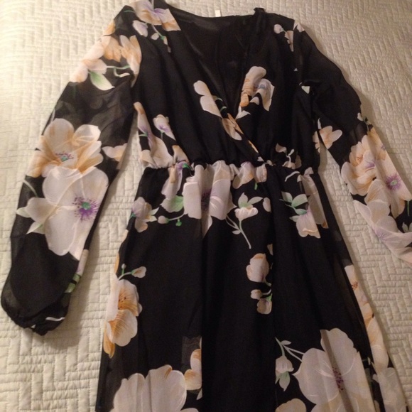 LAST 2! Floral long sleeve, spilt front maxi - Picture 3 of 4