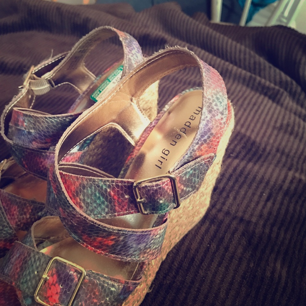 NWOT Steve Madden wedges