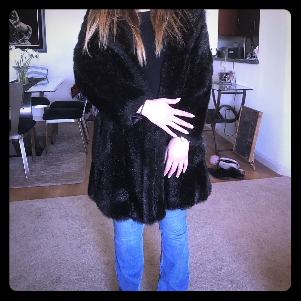 🌸luxury Faux Fur coat🌸