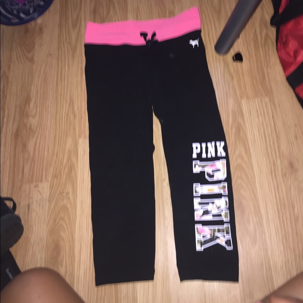 PINK VICTORIA SECRET black yoga capris