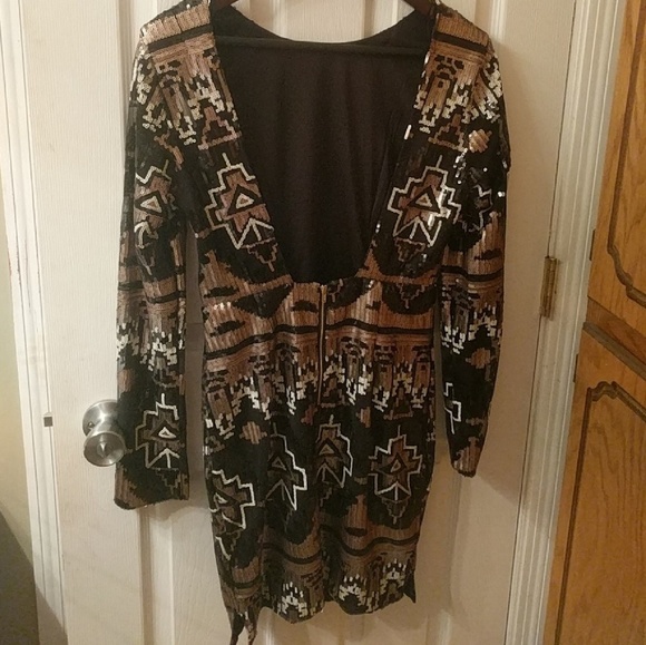 Squin Aztec print low back dress - Picture 3 of 4