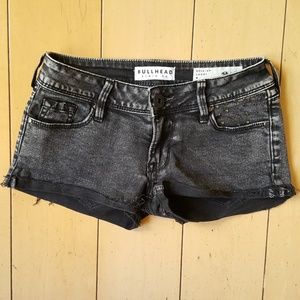 Bullhead Roll Up Shorts. Black Denim. Size 0