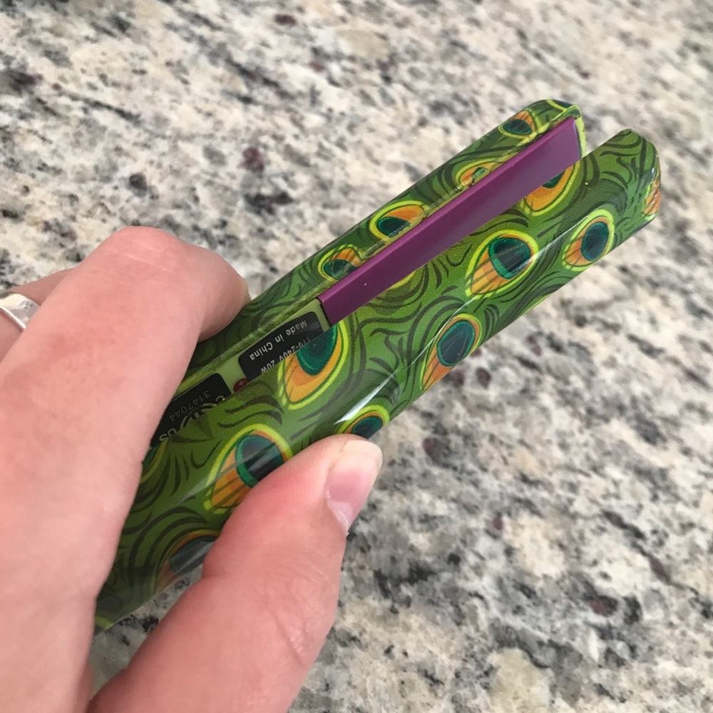 Mini straightener